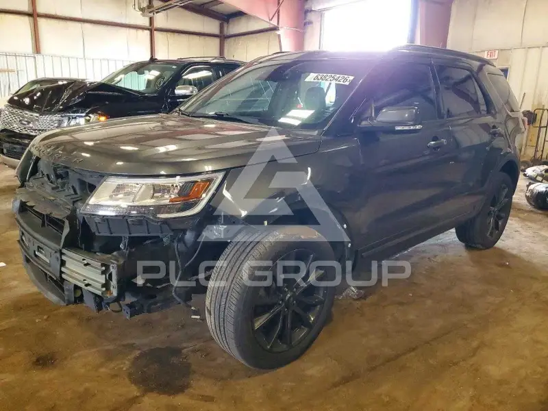 2019 Ford EXPLORER photo