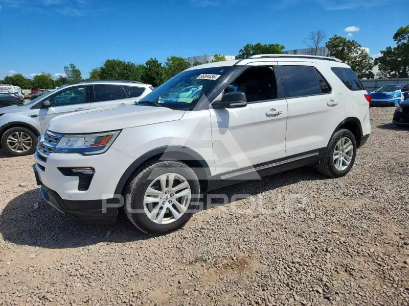 2019 Ford EXPLORER photo