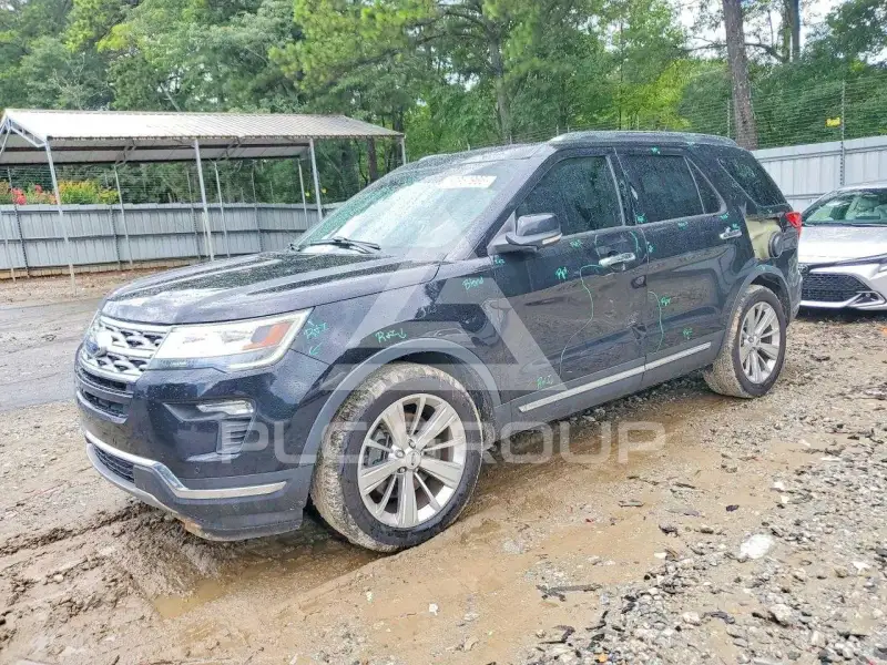2019 Ford EXPLORER photo