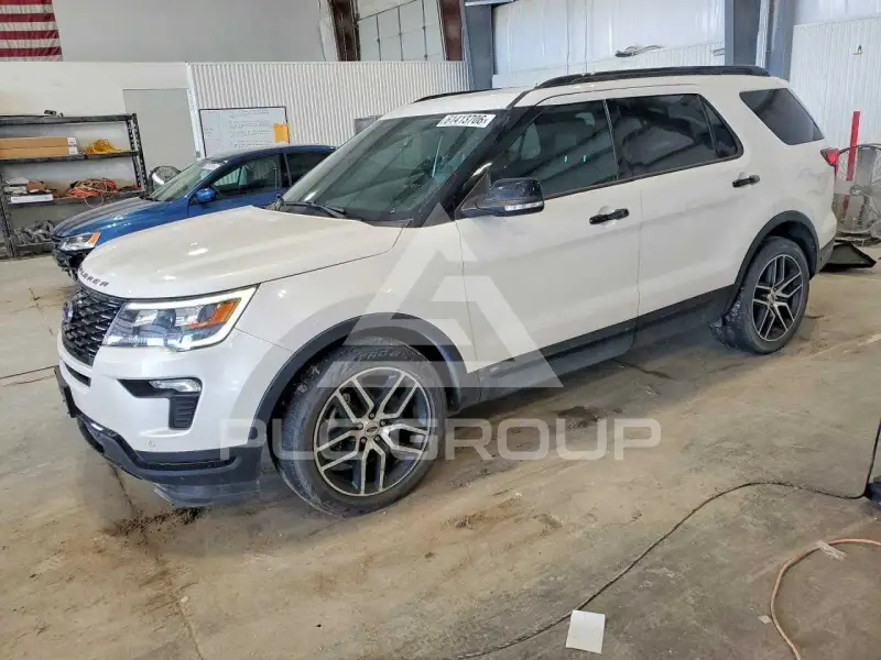 2019 Ford EXPLORER photo