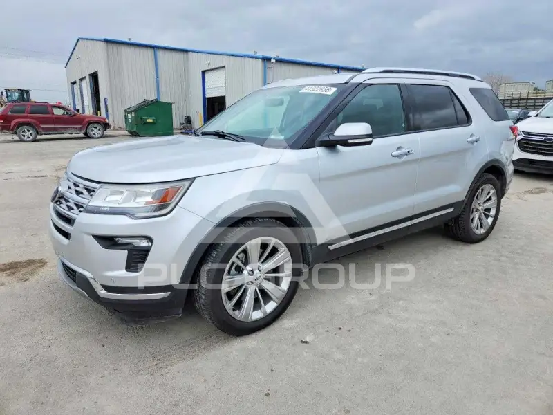 2019 Ford EXPLORER photo