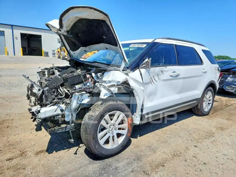 2019 Ford EXPLORER photo