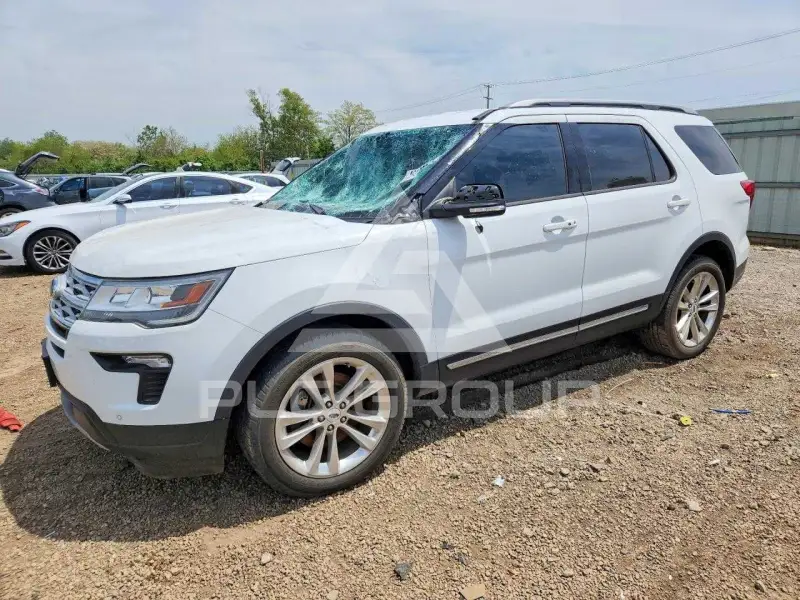 2019 Ford EXPLORER photo