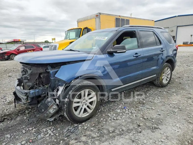 2019 Ford EXPLORER photo