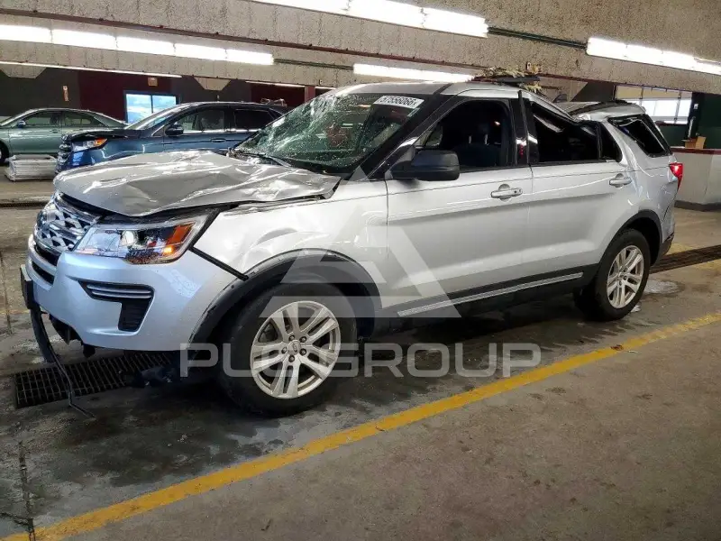 2019 Ford EXPLORER фото