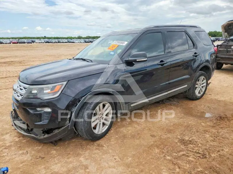 2019 Ford EXPLORER photo