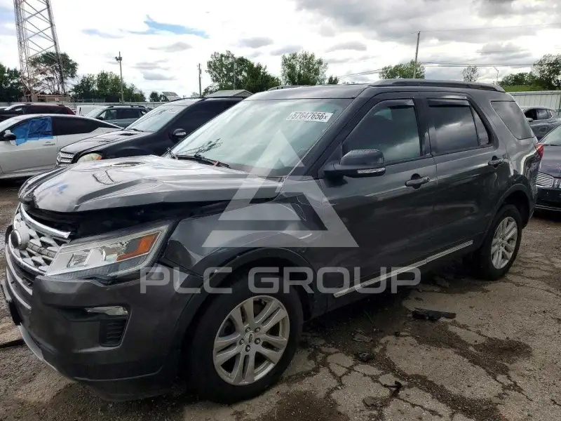2019 Ford EXPLORER photo