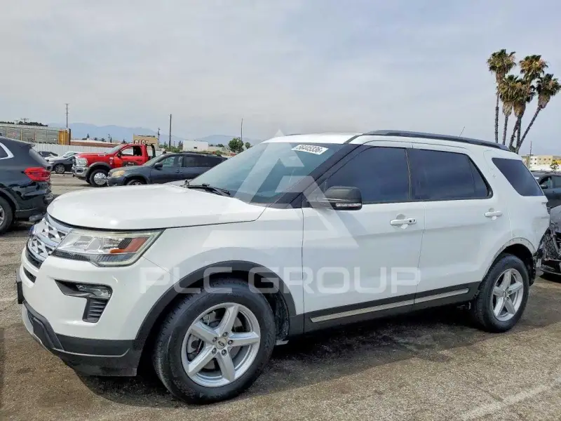 2019 Ford EXPLORER photo
