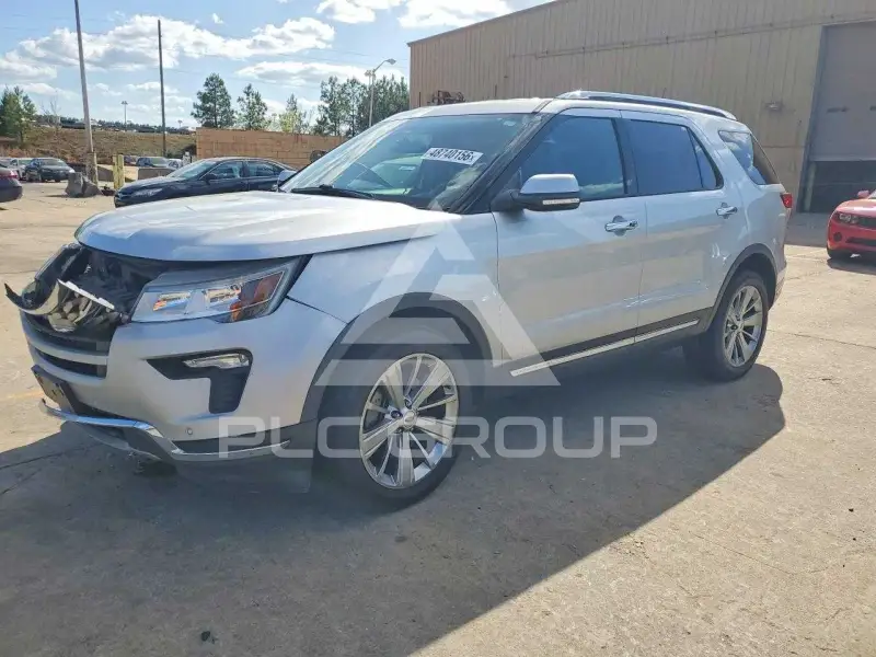 2019 Ford EXPLORER photo