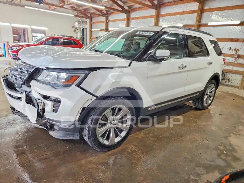2019 Ford EXPLORER photo