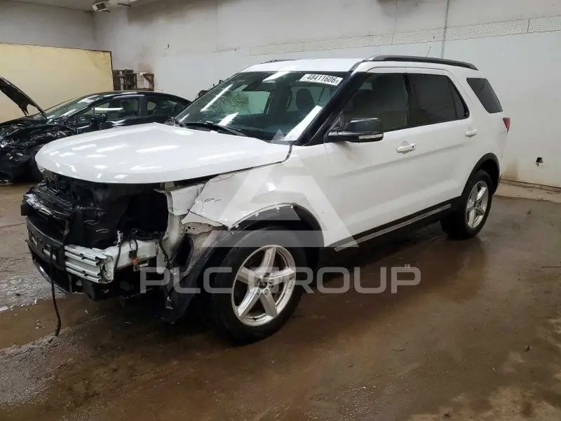 2019 Ford EXPLORER photo