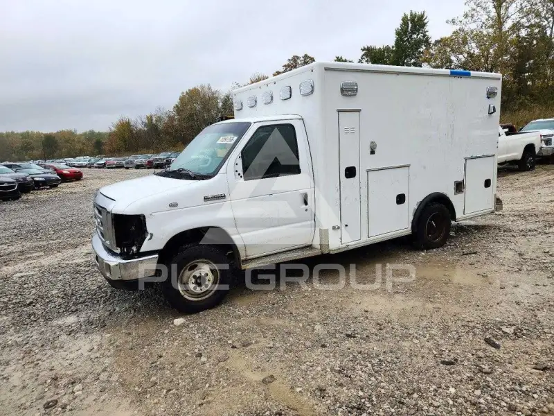 2019 Ford ECONOLINE photo