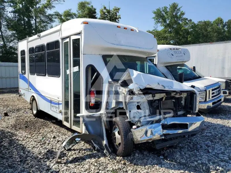 2019 Ford ECONOLINE photo
