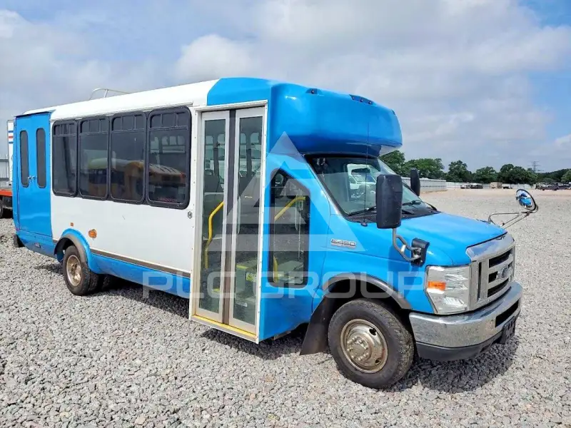 2019 Ford ECONOLINE photo