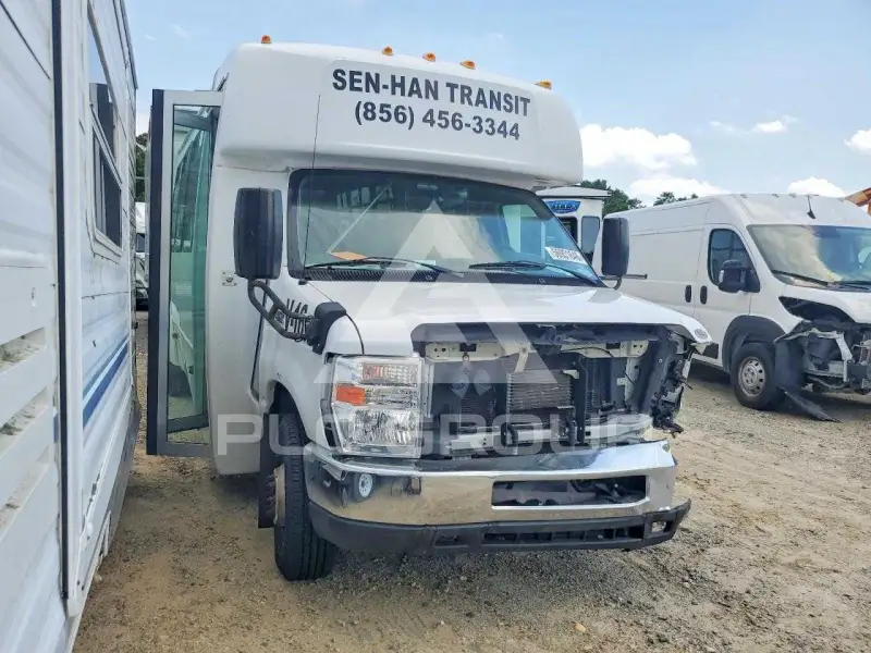 2019 Ford ECONOLINE фото