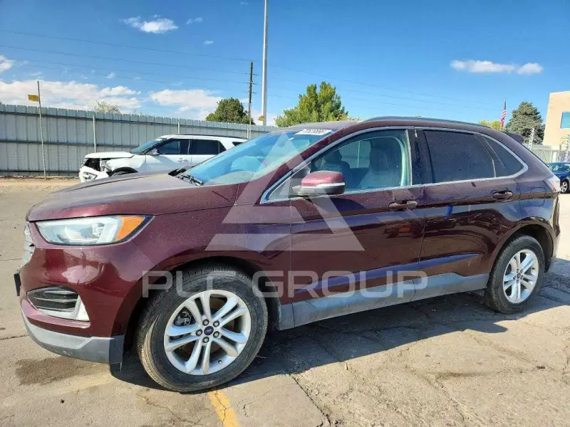 2019 Ford EDGE photo