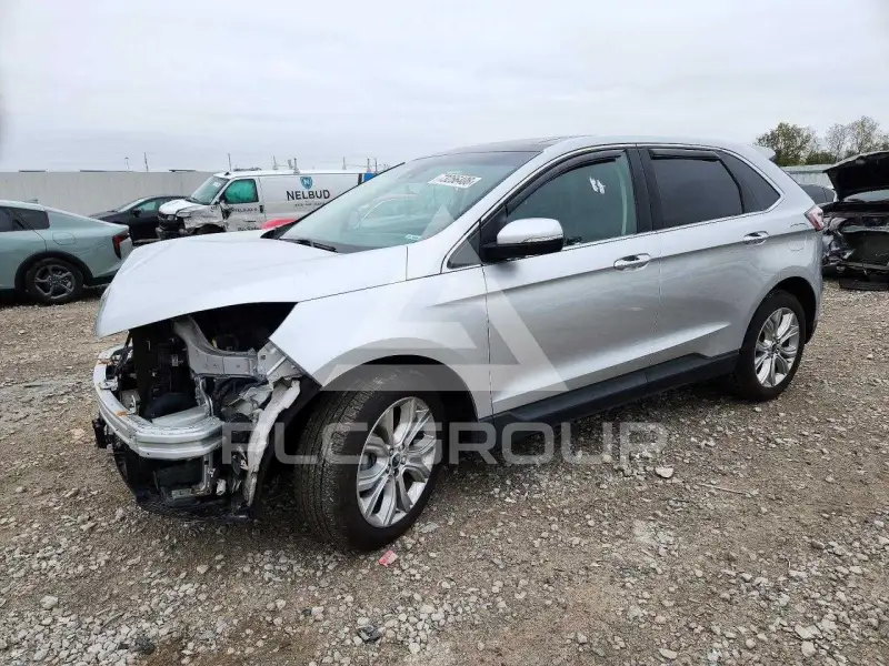 2019 Ford EDGE photo