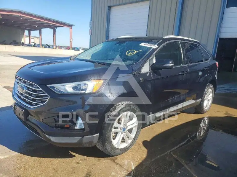2019 Ford EDGE photo