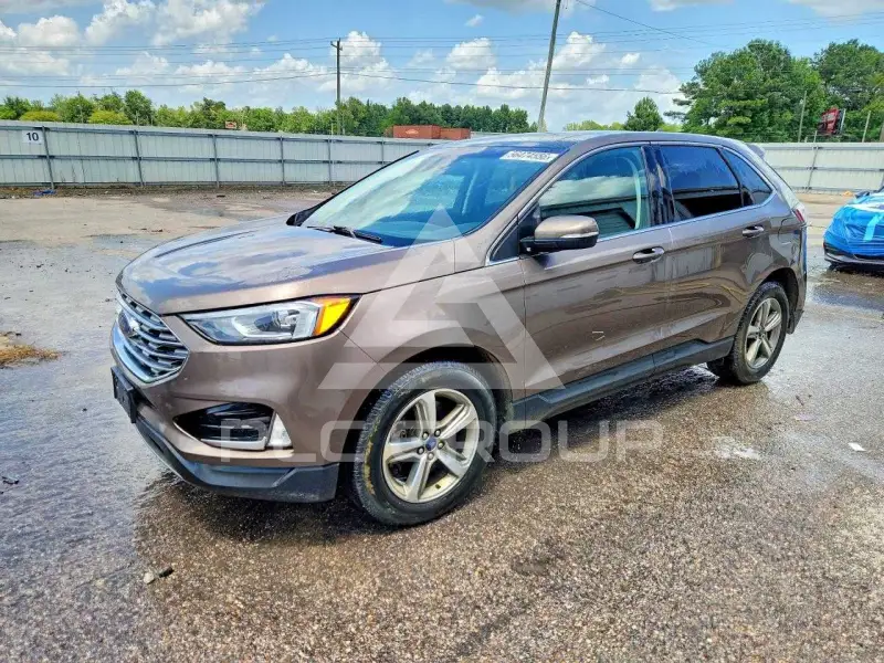 2019 Ford EDGE photo
