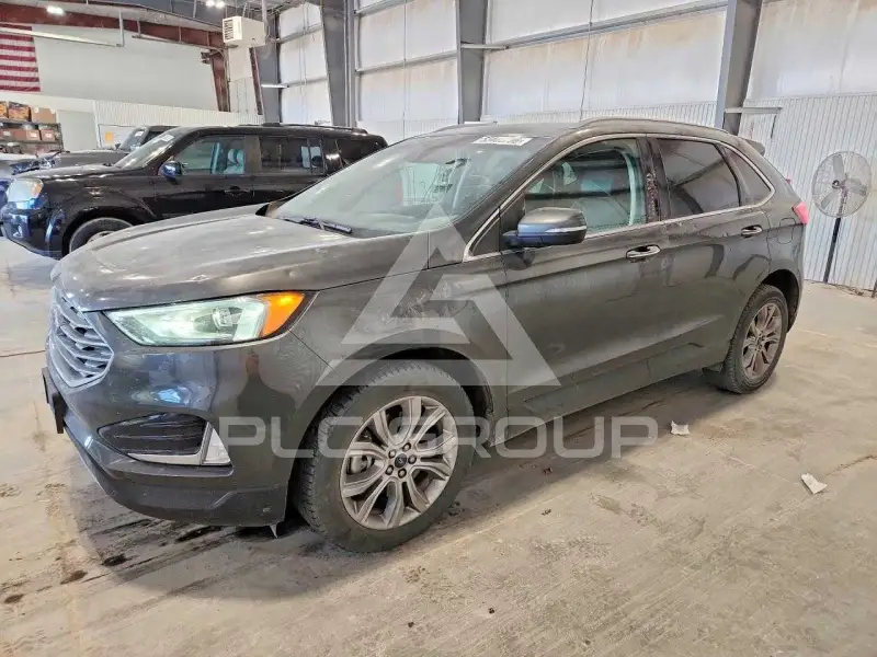 2019 Ford EDGE photo