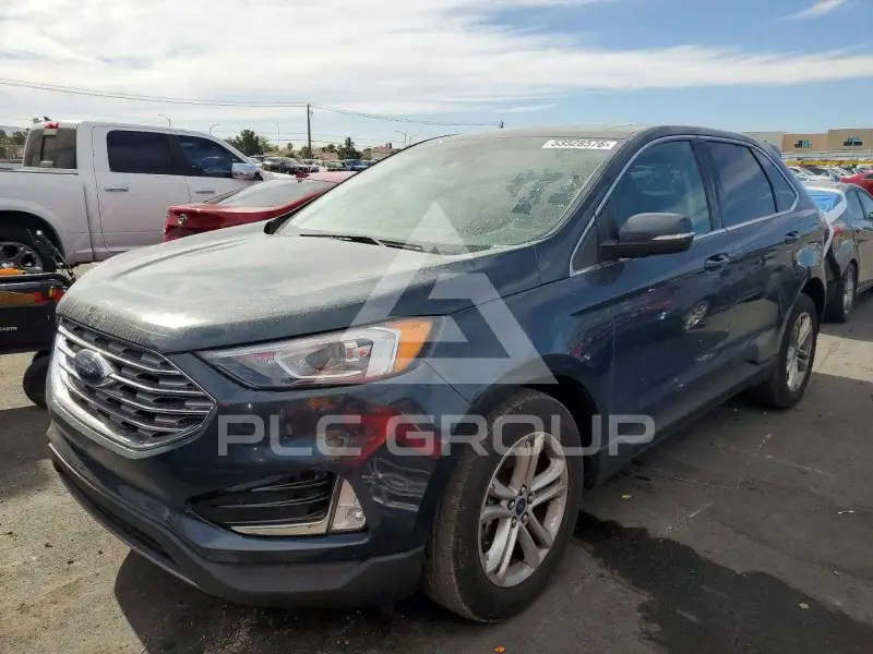 2019 Ford EDGE photo