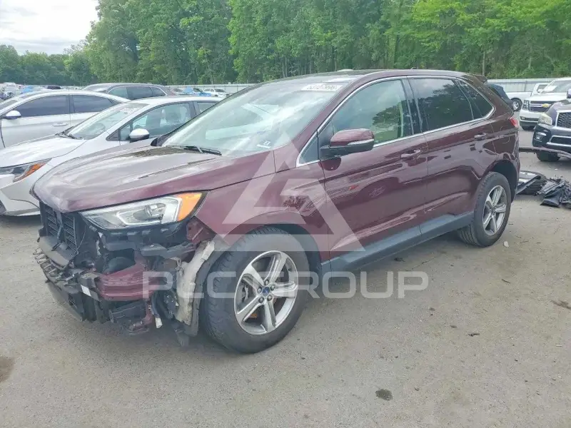 2019 Ford EDGE photo
