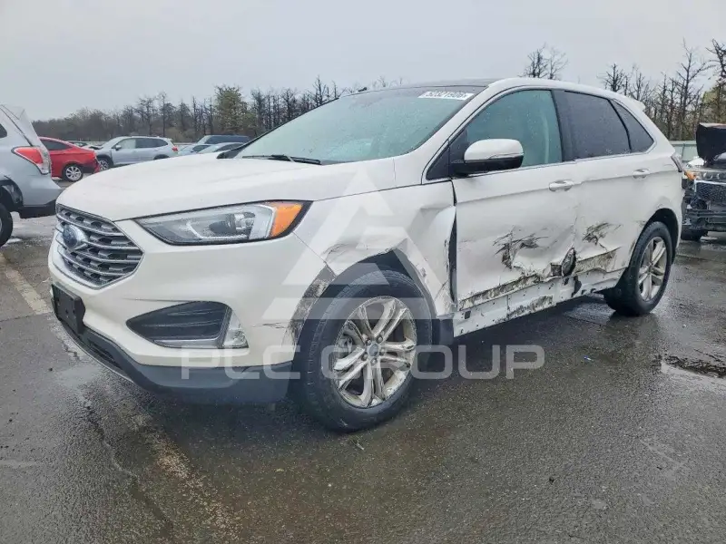 2019 Ford EDGE photo