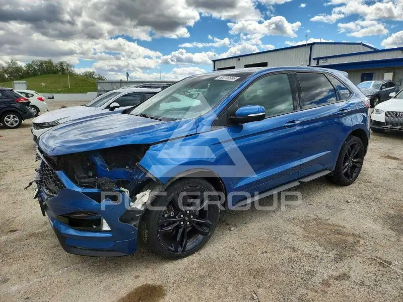 2019 Ford EDGE photo