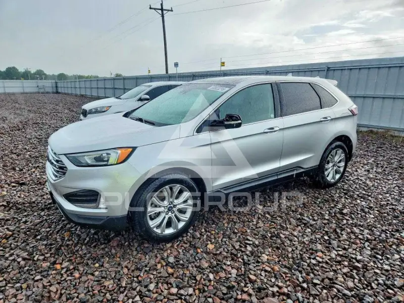 2019 Ford EDGE photo