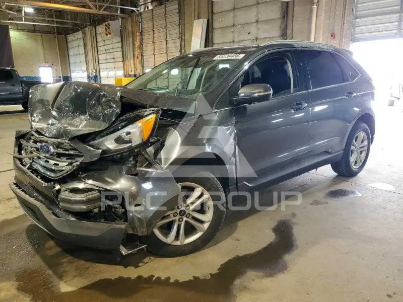 2019 Ford EDGE photo