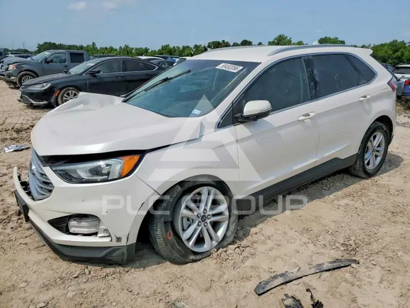 2019 Ford EDGE photo