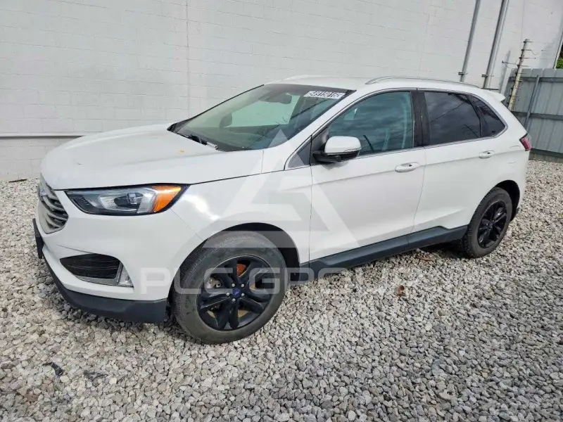 2019 Ford EDGE photo