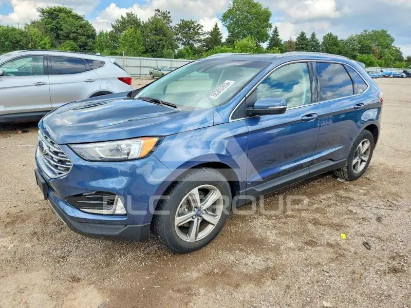 2019 Ford EDGE photo