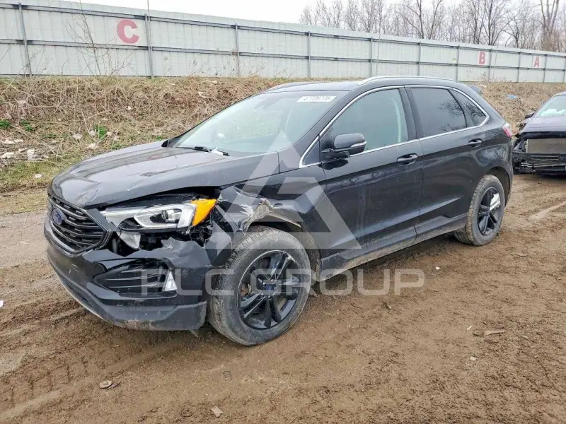 2019 Ford EDGE photo