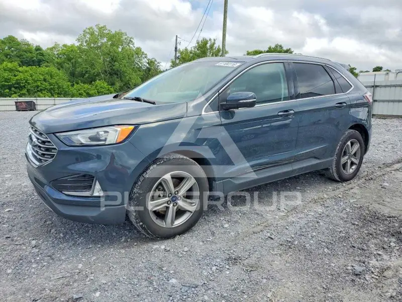 2019 Ford EDGE photo