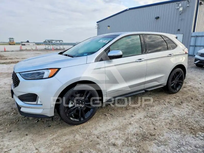 2019 Ford EDGE photo
