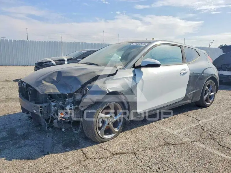 2019 Hyundai Veloster photo
