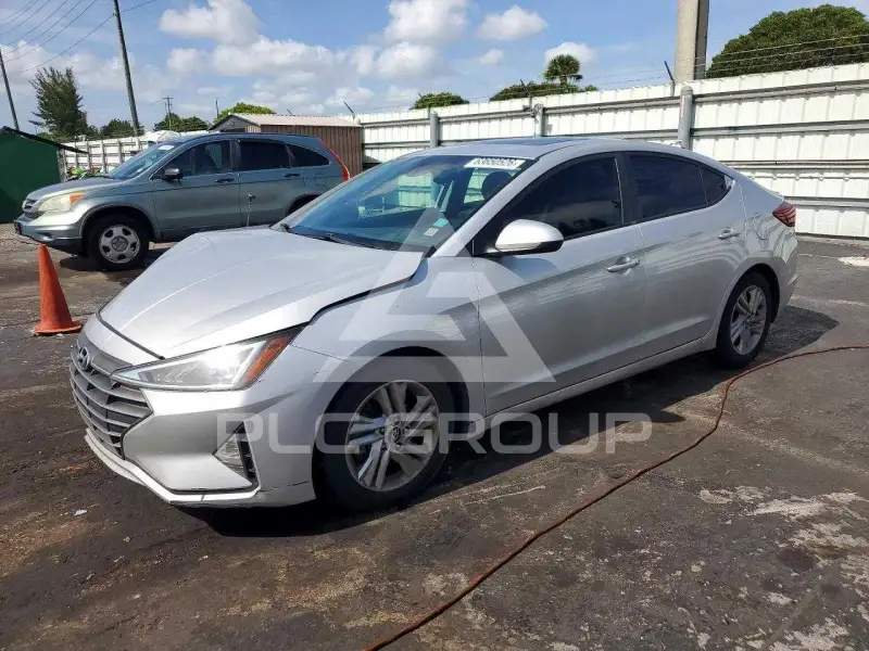 2019 Hyundai Elantra photo