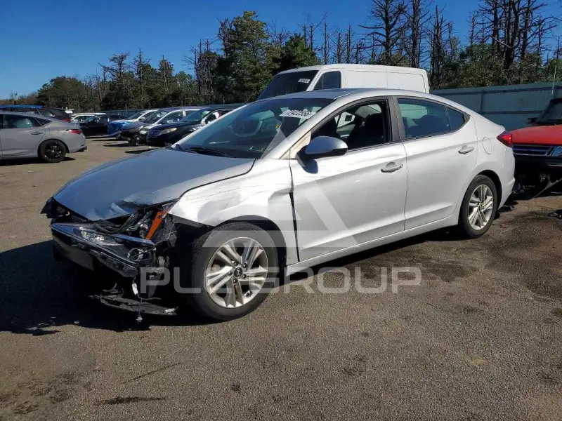 2019 Hyundai Elantra photo
