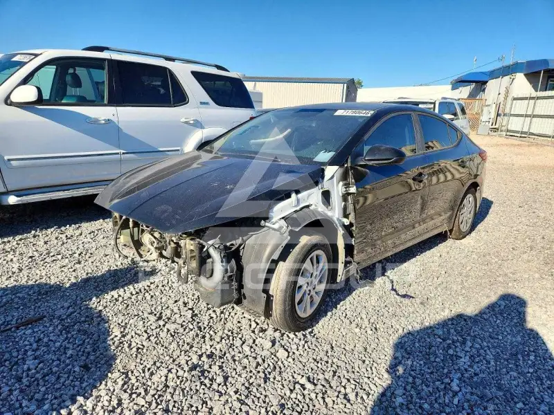 2019 Hyundai Elantra photo