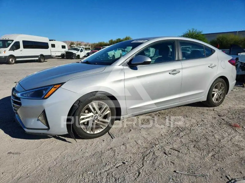2019 Hyundai Elantra фото