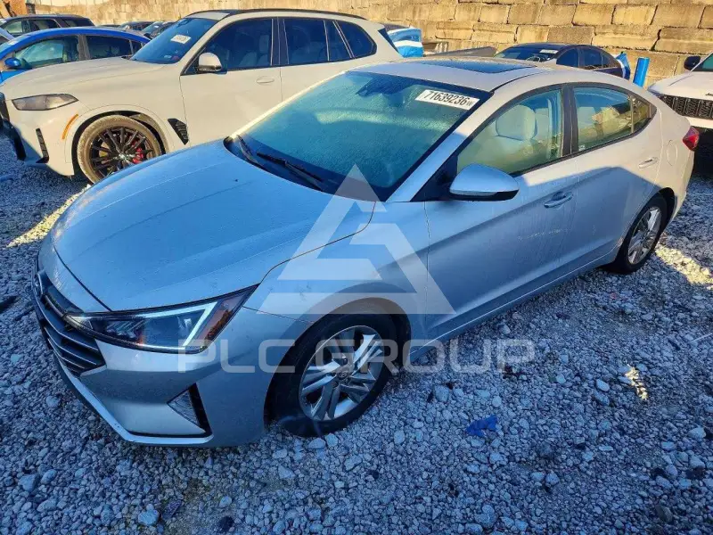 2019 Hyundai Elantra photo