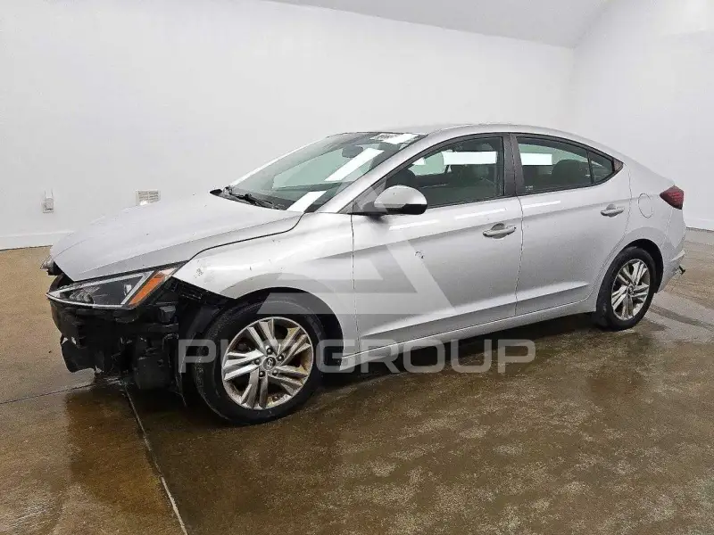 2019 Hyundai Elantra photo
