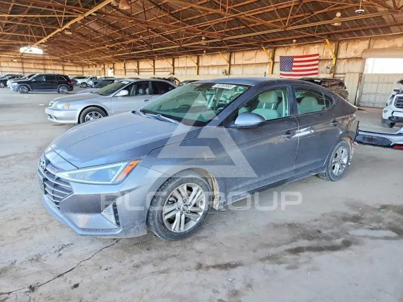 2019 Hyundai Elantra photo