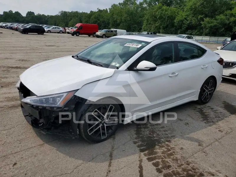 2019 Hyundai Elantra photo