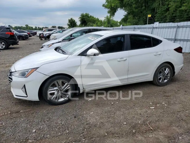 2019 Hyundai Elantra фото