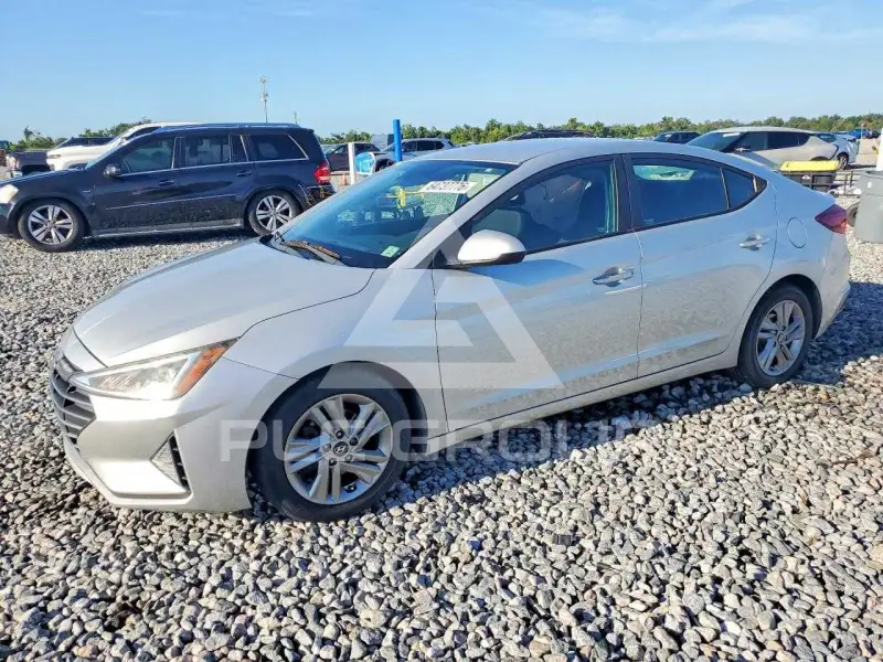 2019 Hyundai Elantra фото
