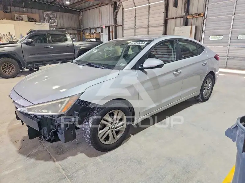 2019 Hyundai Elantra фото