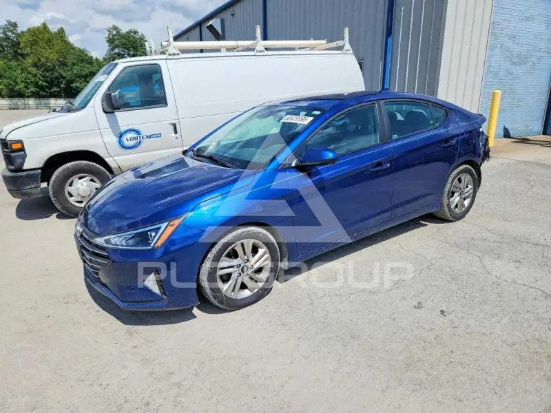 2019 Hyundai Elantra фото