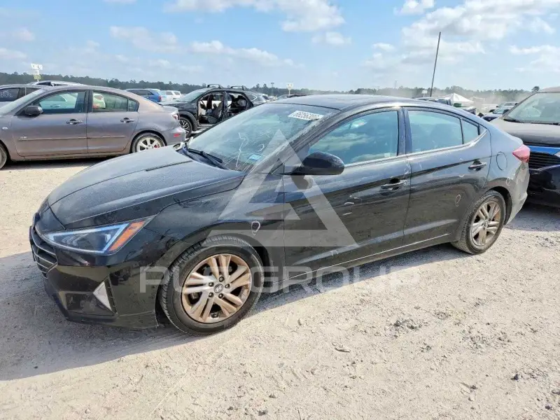 2019 Hyundai Elantra photo